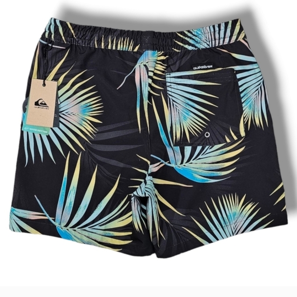 NWT QUIKSILVER SWIMMING SHORTS - Picture 4 of 4